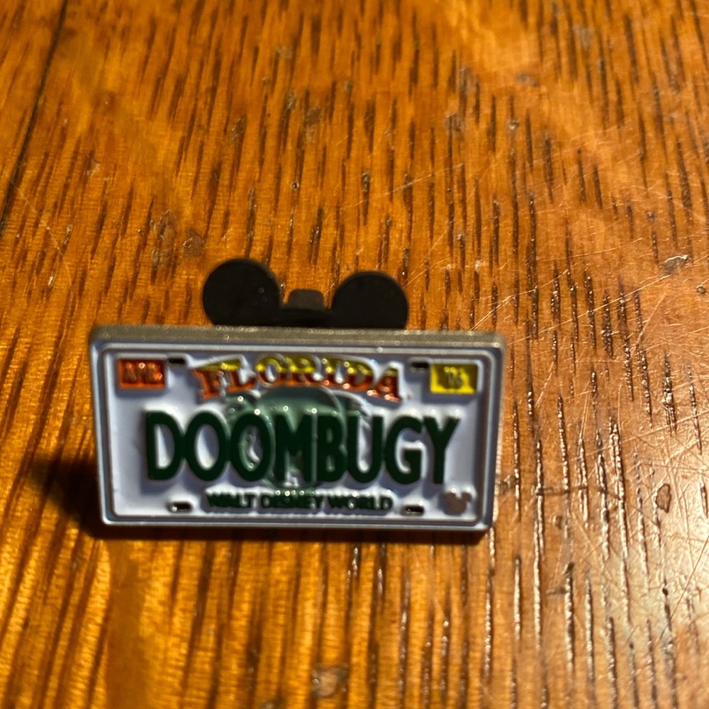 Disney trading pen